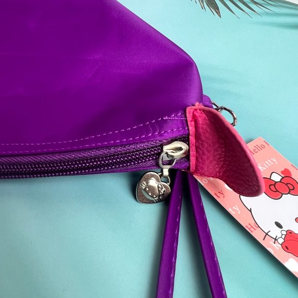 Hello Kitty MAKEUP BAG - Picture 6 of 9